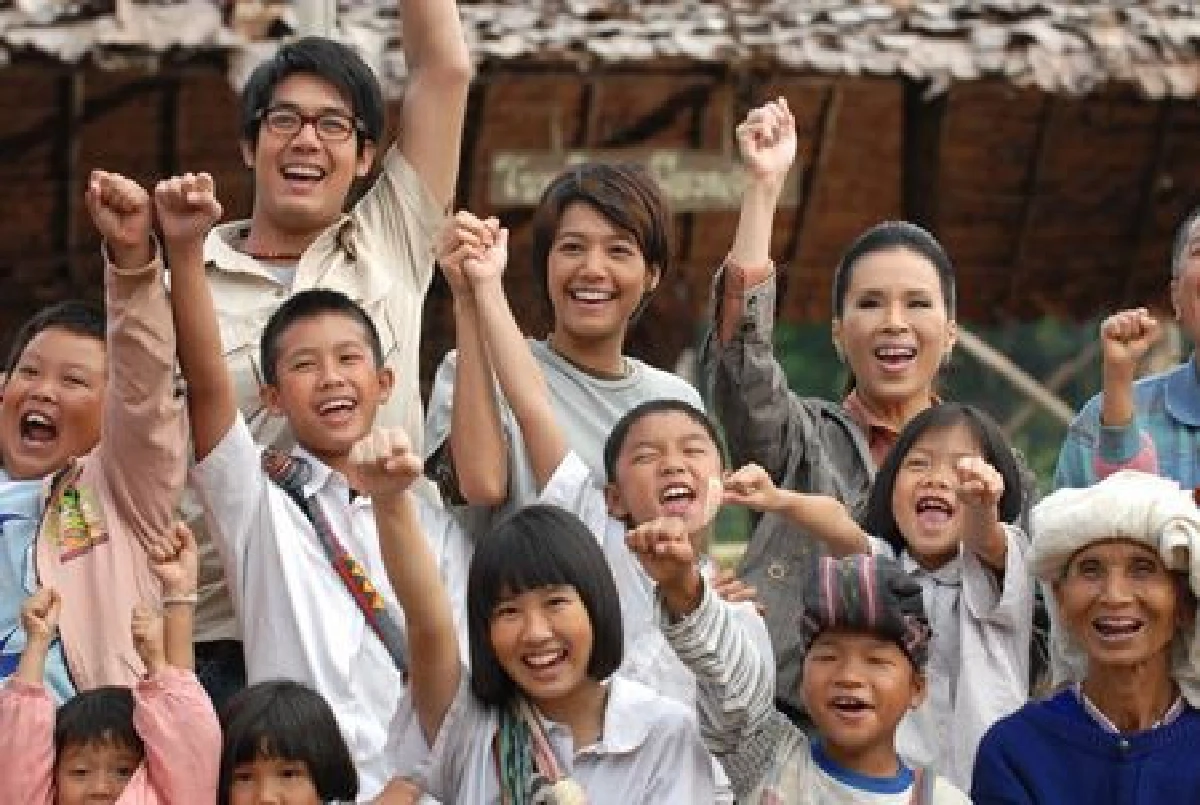 ทูลกระหม่อมฯ กับ วงการบันเทิงไทย สมแฮชแท็กอันดับหนึ่ง #ทรงพระสเลนเดอร์