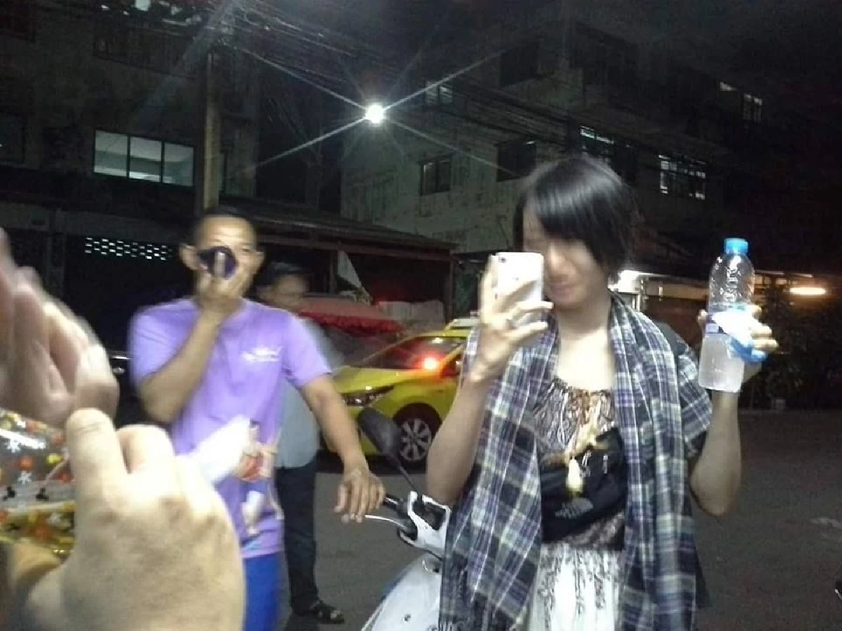 หนุ่มไทยน้ำใจงาม! เรียกรถ-ทำข้าวไข่เจียว ช่วยนนท.สาวญี่ปุ่นถูกแท็กซี่ทิ้งกลางทาง