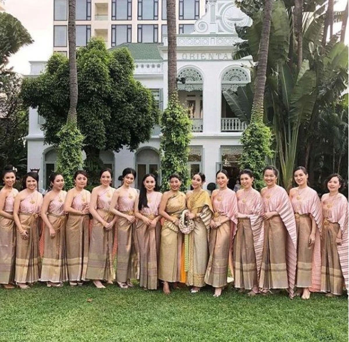 พระองค์หญิงฯ ทรงฉลองพระองค์ชุดไทย เสด็จเป็นเพื่อนเจ้าสาว