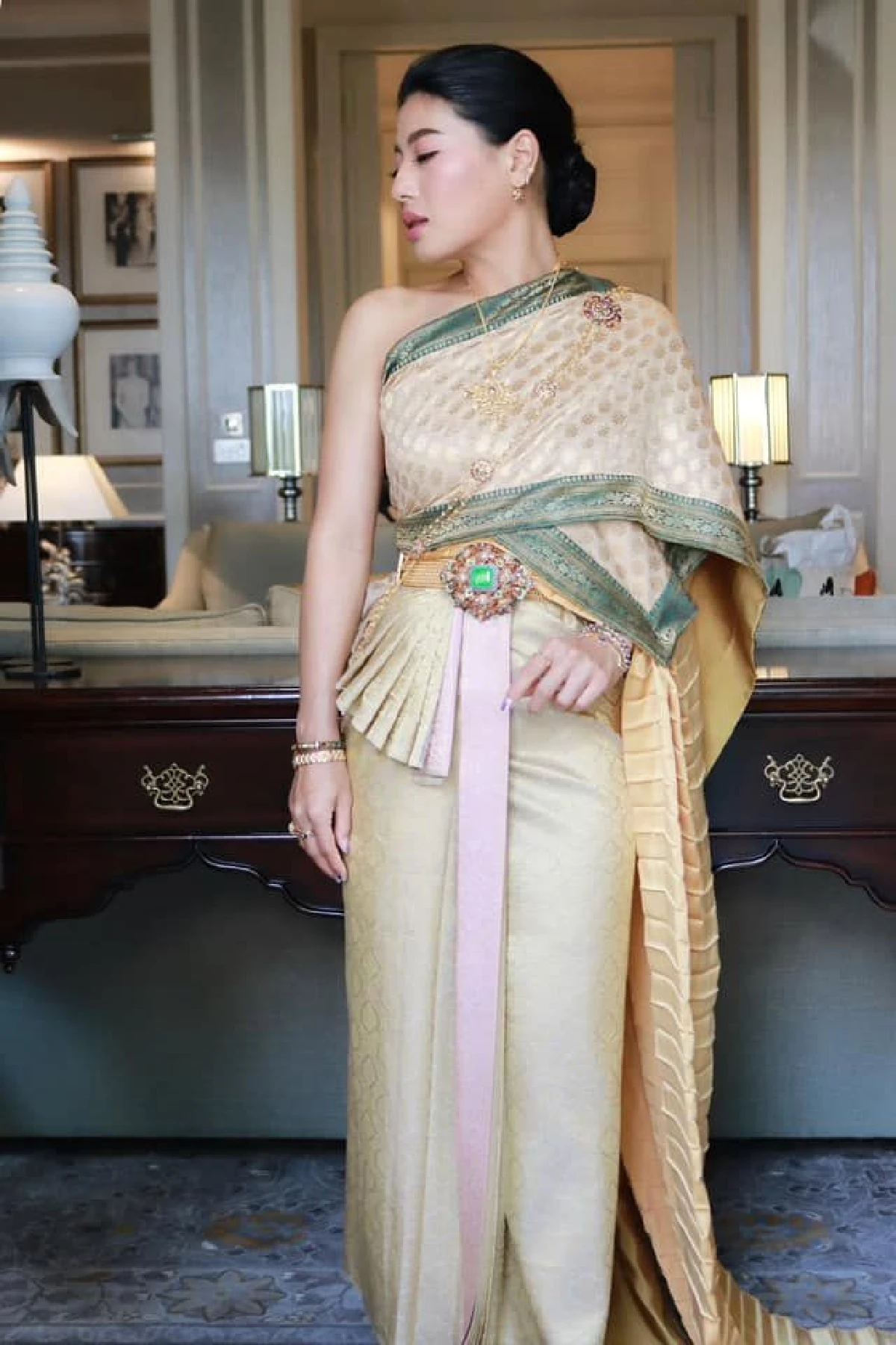 พระองค์หญิงฯ ทรงฉลองพระองค์ชุดไทย เสด็จเป็นเพื่อนเจ้าสาว