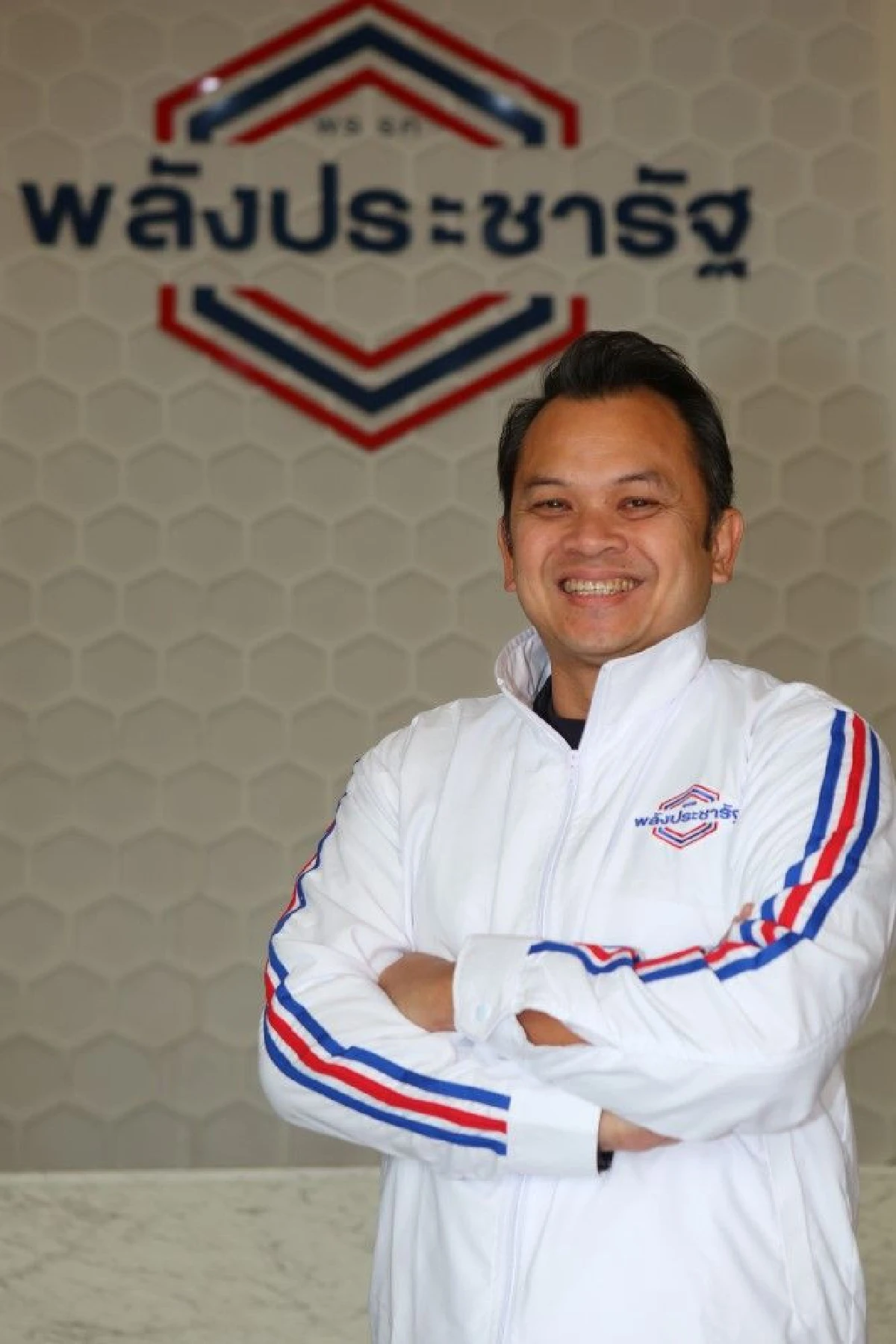 "ณัฏฐพล ทีปสุวรรณ" แม่ทัพใหญ่พลังประชารัฐวางกลยุทธ์พิชิตเมืองกรุง