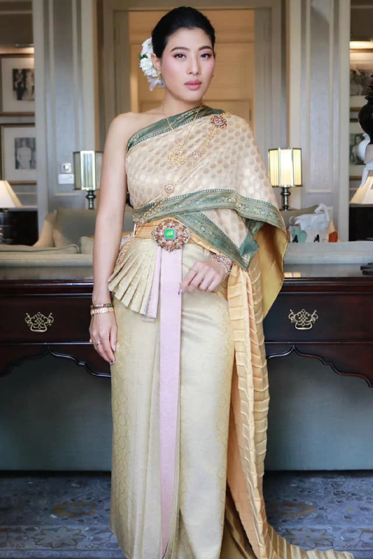 พระองค์หญิงฯ ทรงฉลองพระองค์ชุดไทย เสด็จเป็นเพื่อนเจ้าสาว