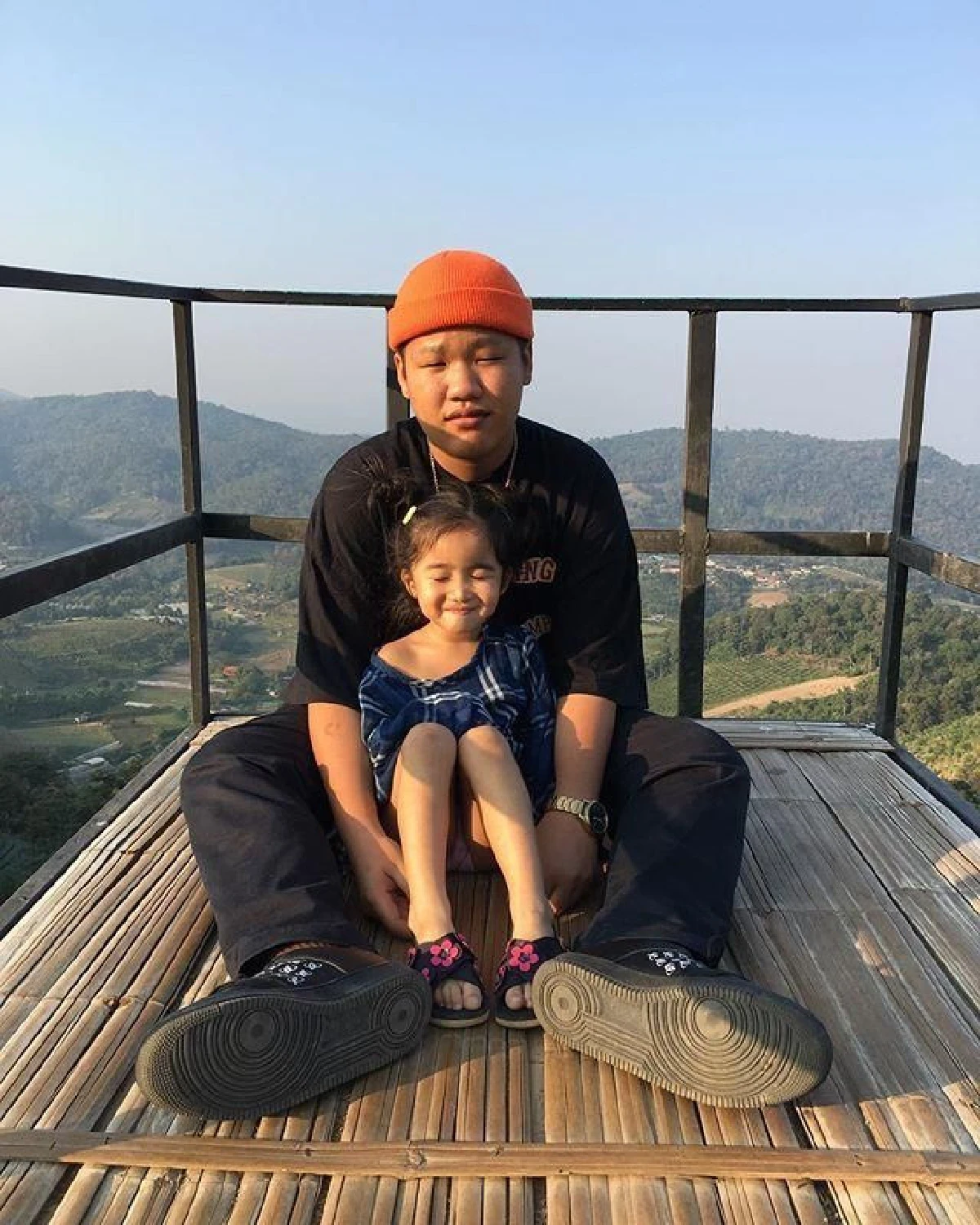 "น้องเจแปน" โพสต์ซึ้งถึง “พ่อแจ๊ส-แม่แจง" คนอื่นจะรู้หรือไม่รู้มันไม่ได้สำคัญ