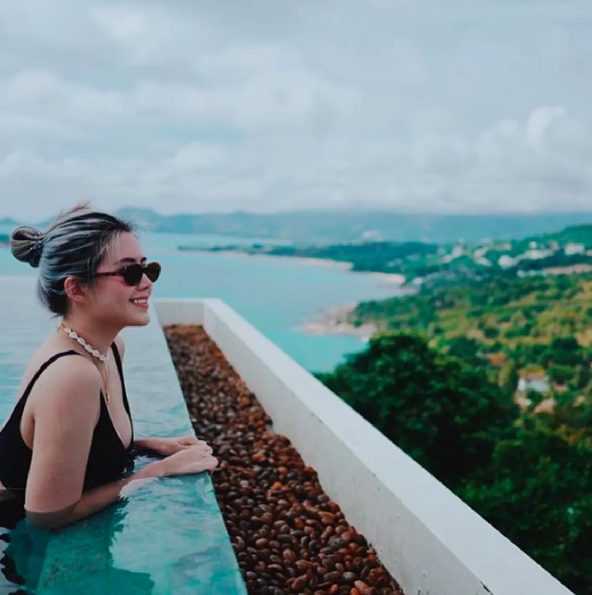 ผอมแล้วสวยมาก! “หญิง พลอยชมพู” น้องสาว “กอล์ฟ-ไมค์”  ที่ตอนนี้หุ่นเป๊ะและฟิตแอนด์เฟิร์มสุดๆ