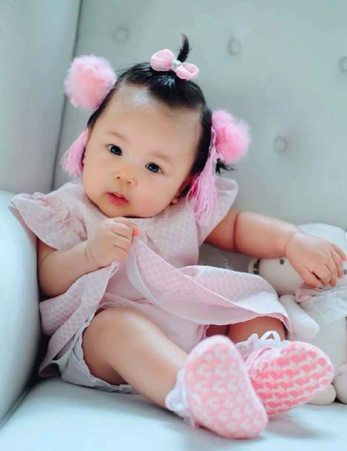 ส่องภาพ "คุณหนูปรานปาลิน" แฟชั่นนิสต้าตัวจิ๋ว ลูกสาวสุดน่ารักของ "แม่เป้ย”