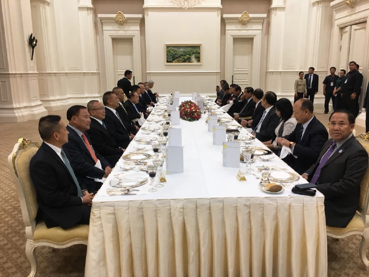 บิ๊กป้อมถก "ฮุน เซน" ขยายความร่วมมือด้านเศรษฐกิจ-ท่องเที่ยว