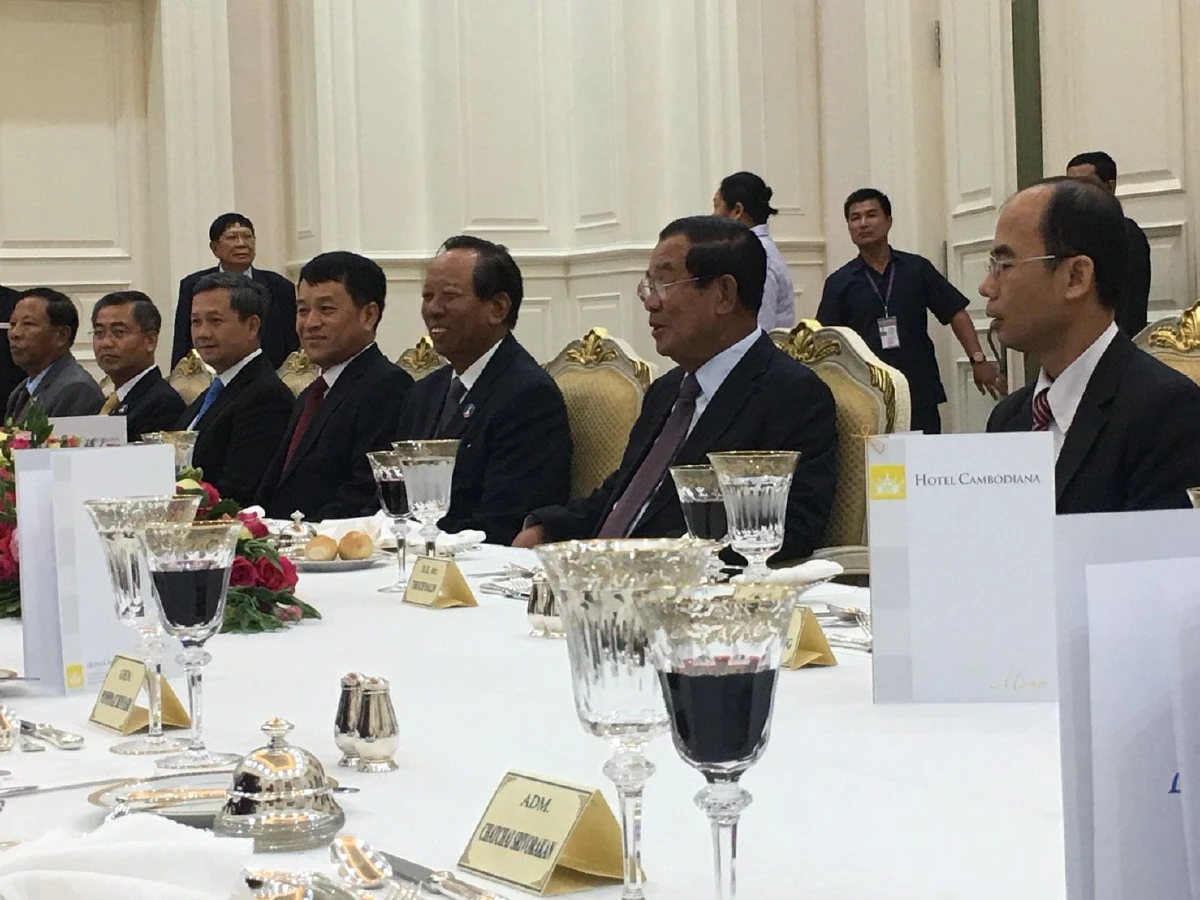 บิ๊กป้อมถก "ฮุน เซน" ขยายความร่วมมือด้านเศรษฐกิจ-ท่องเที่ยว