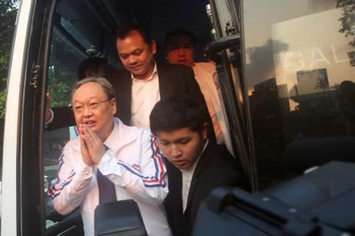 "สนธิรัตน์"อ้อนขอคะแนนชาวเมืองกาญจน์ มั่นใจพปชร.แจ้งเกิด "สนธิรัตน์"อ้อนขอคะแนนชาวเมืองกาญจน์ มั่นใจพปชร.แจ้งเกิด