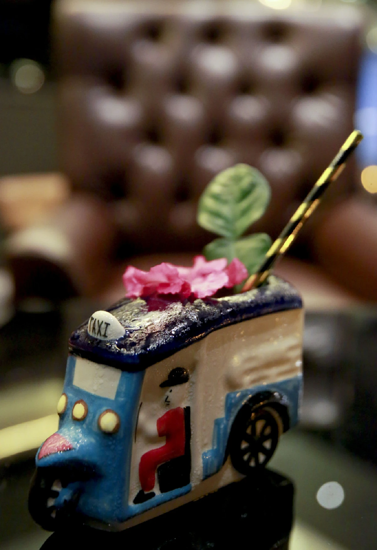 ความทรงจำแสนดี 1826 มิกโซโลจี แอนด์ รูฟท็อป บาร์