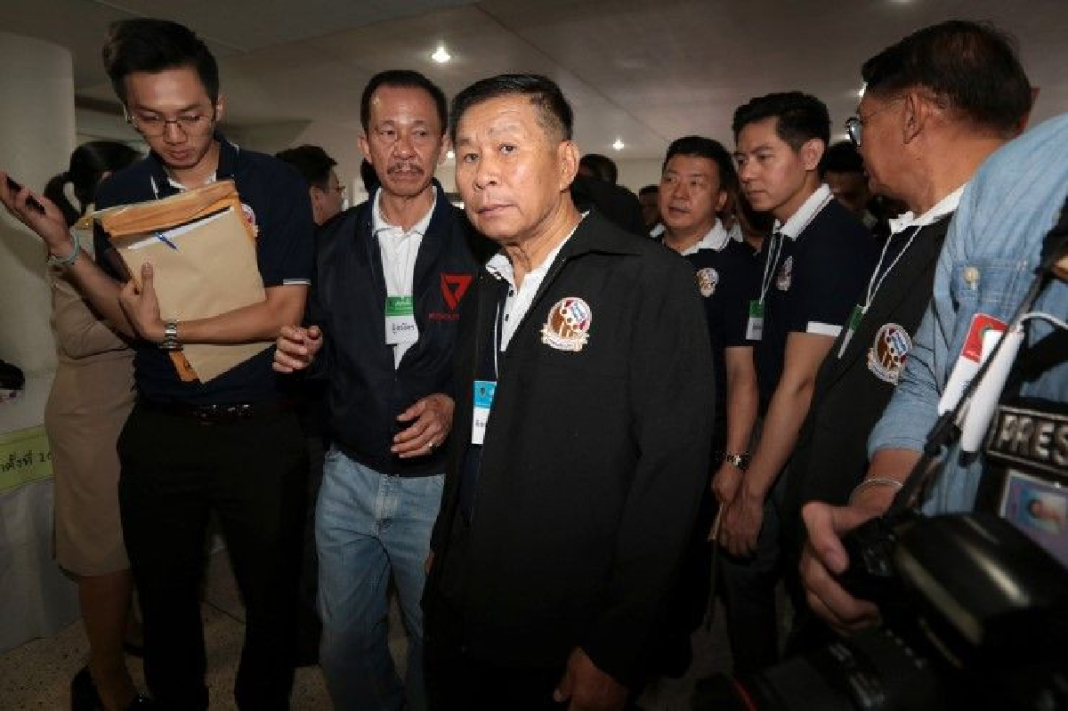 เสรีพิศุทธ์ ขู่ฟ้อง กกต.ผิด 157 ถ้าเกียร์ว่างเรื่องขอให้ยุบพลังประชารัฐ เสรีพิศุทธ์ ขู่ฟ้อง กกต.ผิด 157 ถ้าเกียร์ว่างเรื่องขอให้ยุบพลังประชารัฐ
