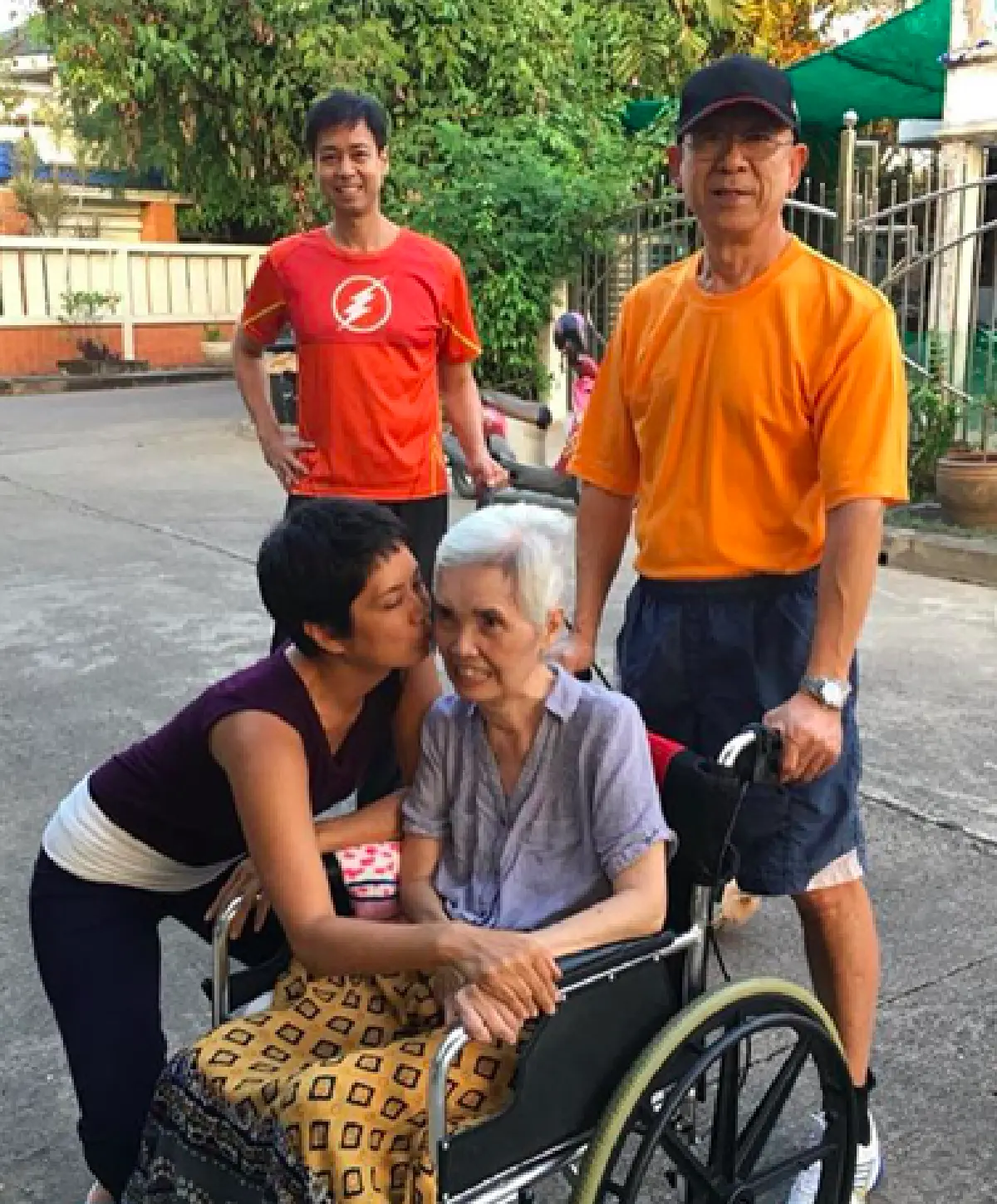 "ป๊อป อารียา” โพสต์สุดเศร้าหลังสูญเสีย "คุณแม่ปทุมวรรณ" ที่ป่วยเป็นโรคสมองน้อยฝ่อ