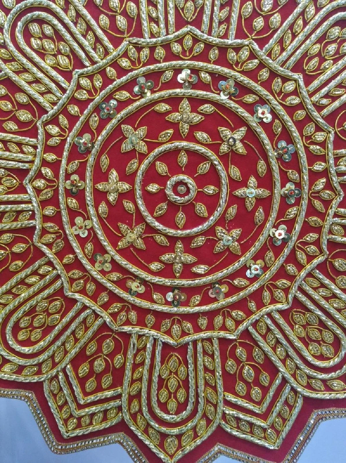 8 ทายาทช่างศิลปหัตกรรม ปั้นผลิตภัณฑ์ไทยสยายปีก