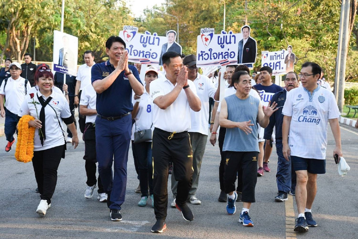 "อนุทิน"อ้อนคนสวนลุมฯช่วยภูมิใจไทยมั่นใจไม่มีเลื่อนเลือกตั้ง "อนุทิน"อ้อนคนสวนลุมฯช่วยภูมิใจไทยมั่นใจไม่มีเลื่อนเลือกตั้ง