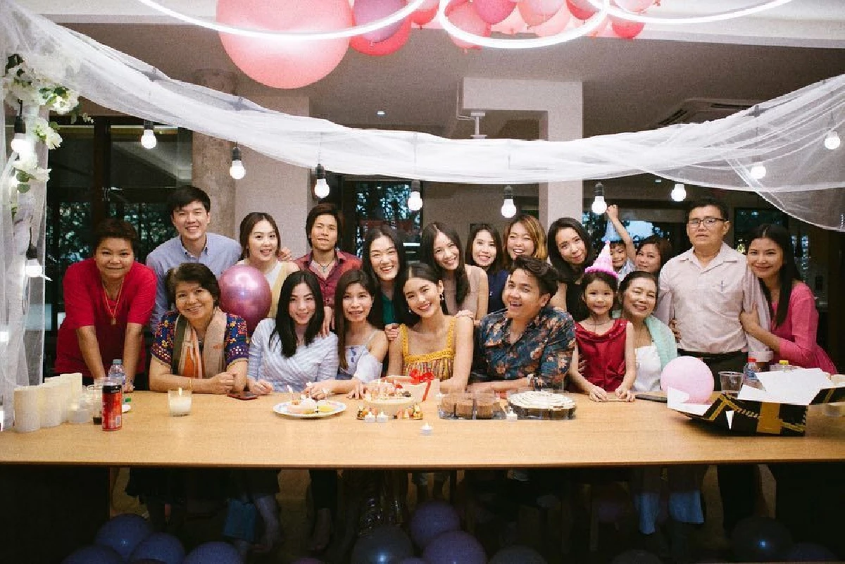 “พีเค” เล่นใหญ่เนรมิตห้องหรูเซอร์ไพรส์วันเกิด “โยเกิร์ต" สุดโรแมนติก