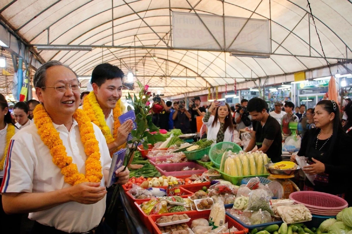 "สนธิรัตน์"แย้มโค้งสุดท้ายมีไม้เด็ดเข้าป้ายเป็นแกนนำตั้งรัฐบาลแน่