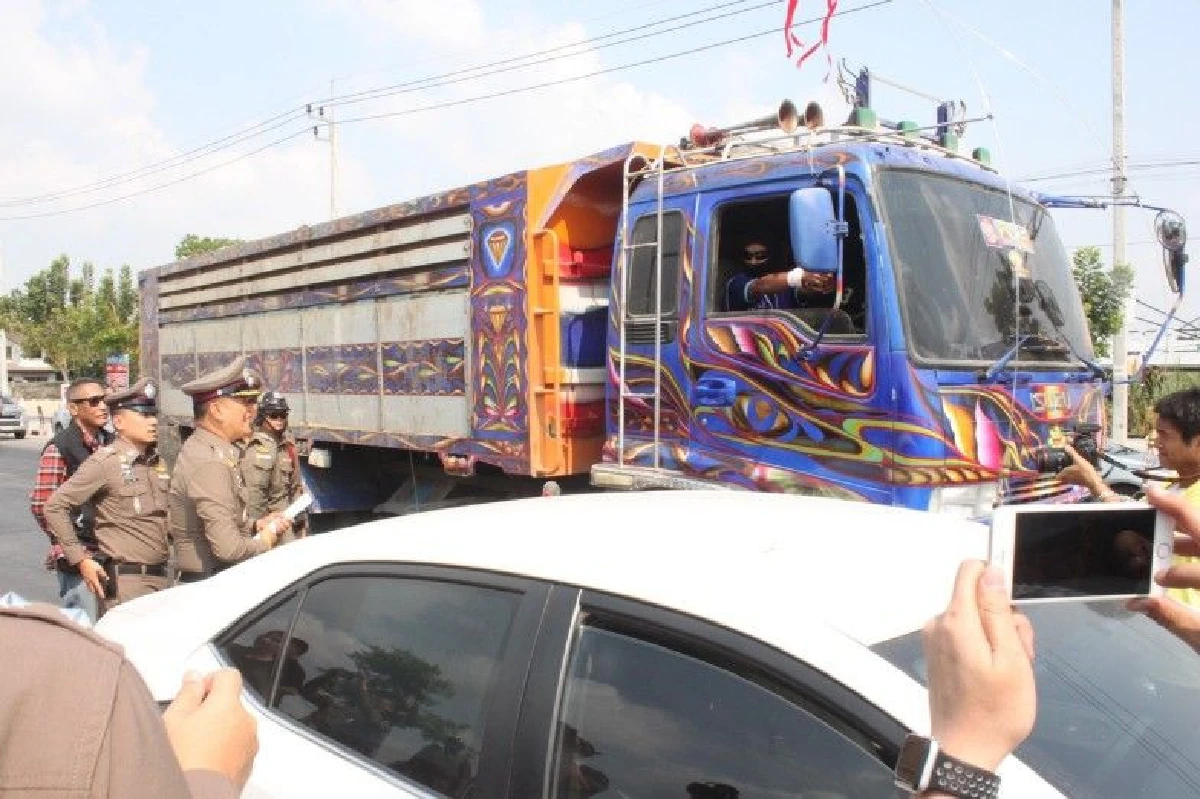 อารมณ์ชั่ววูบ! แจ้งข้อหาเพิ่ม "โชเฟอร์สิบล้อ" ยิงเก๋งปมขับปาดหน้า