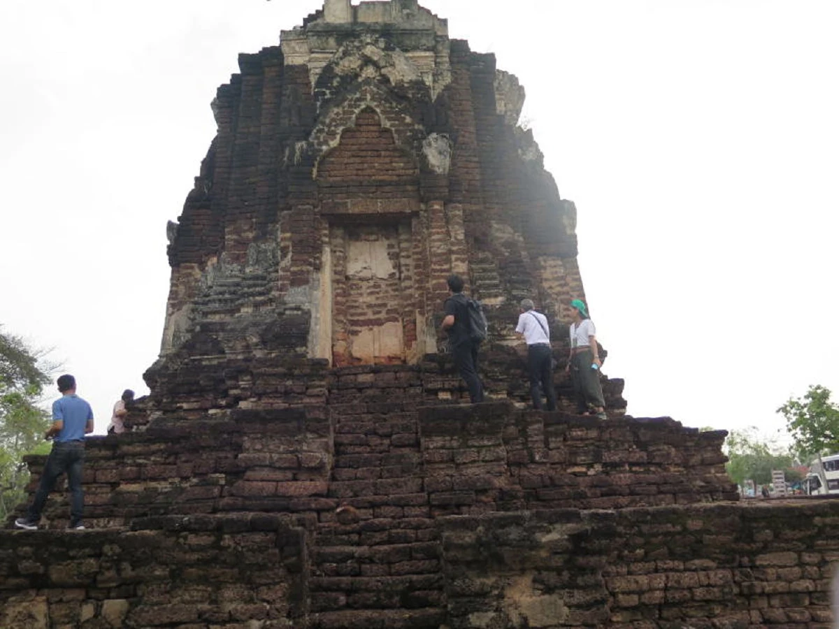 ตามรอยพระราชวังจันทน์ ที่พระราชสมภพ สมเด็จพระนเรศวรมหาราช