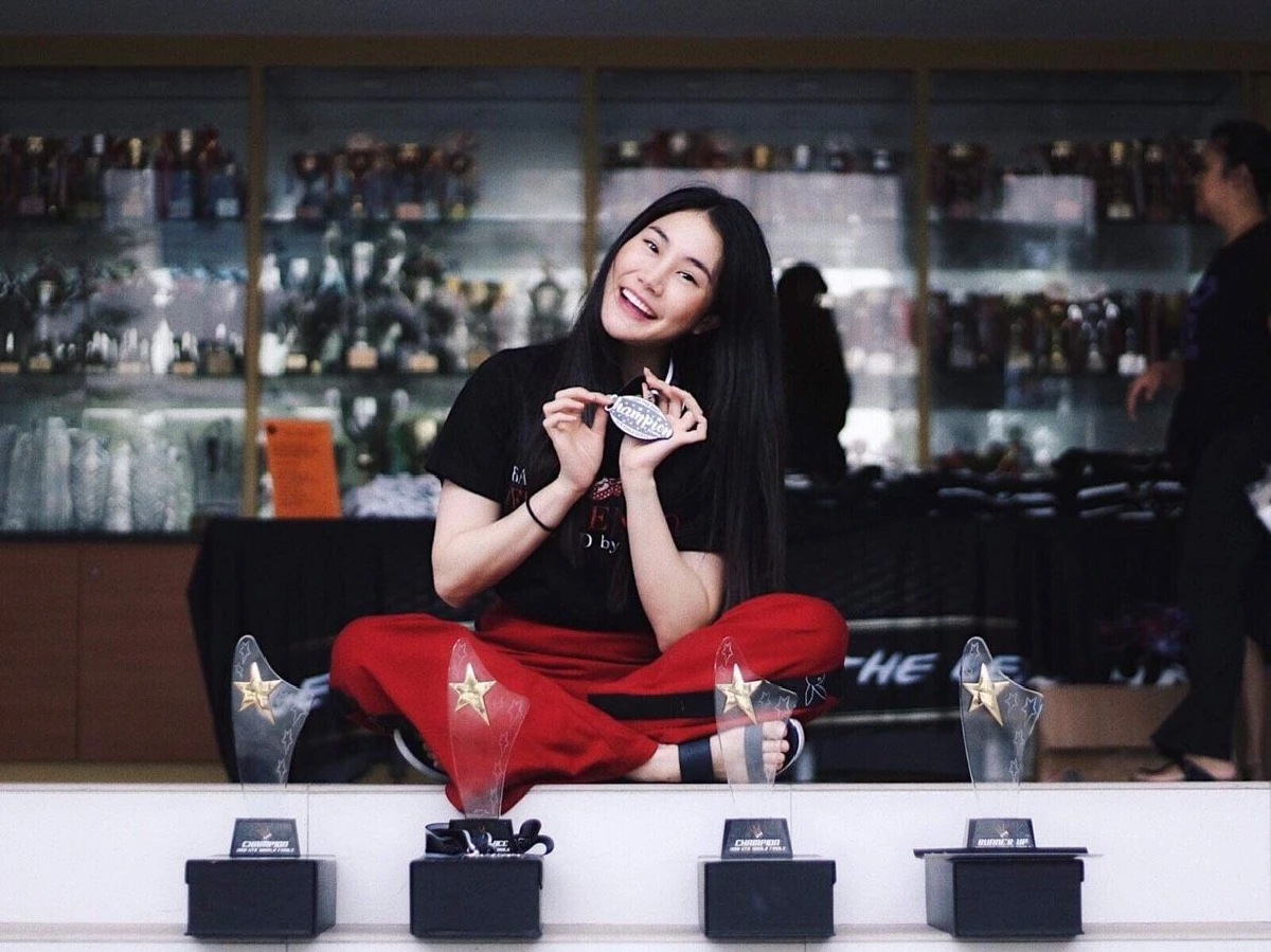 เพิร์ลรดา งามรุ่งศิริ ผู้คว้ารางวัลเต้นรำนานาชาติ