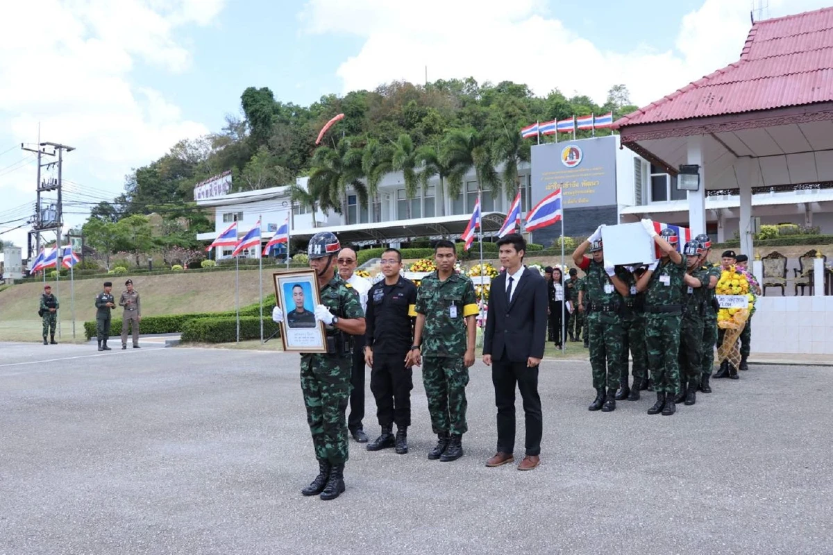 ร่วมอาลัย!ส่งศพวีรบุรุษแดนใต้กลับบ้านเกิดแม่ฮ่องสอน