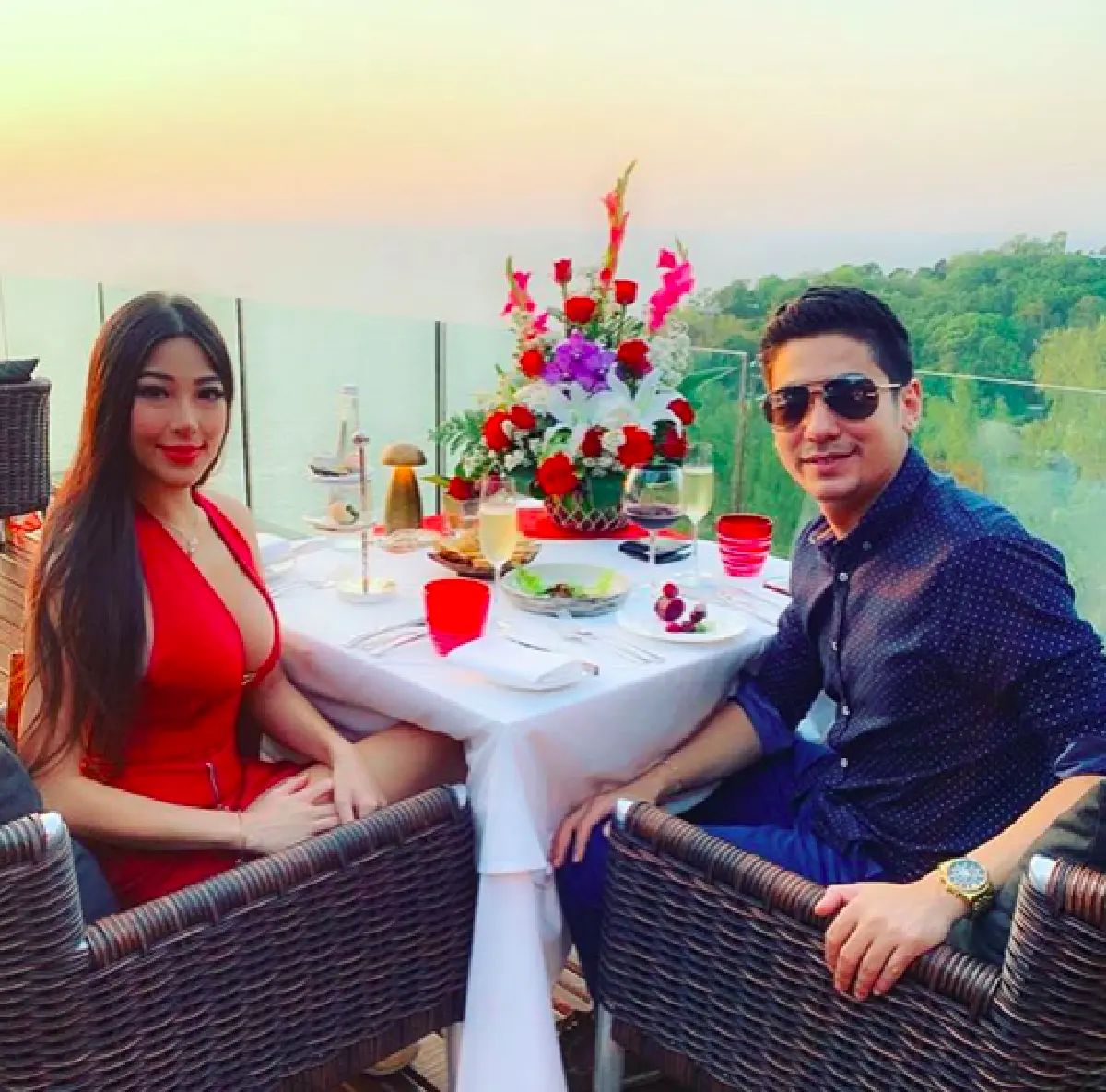 “หวาย” รู้สึกโชคดีที่เจอแฟนหนุ่ม “มิโน” ที่ให้อิสระกับเธอทุกเรื่อง โดยเฉพาะเรื่องแต่งตัว