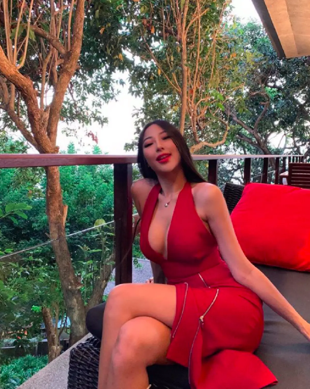 “หวาย” รู้สึกโชคดีที่เจอแฟนหนุ่ม “มิโน” ที่ให้อิสระกับเธอทุกเรื่อง โดยเฉพาะเรื่องแต่งตัว