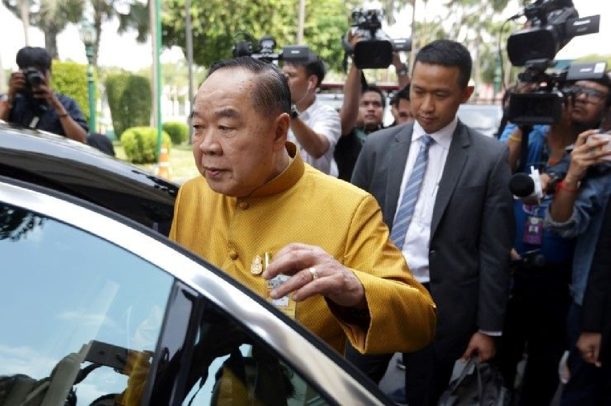 บิ๊กป้อม ไฟแรงเรียกประชุมทีมสรรหา สว.แล้ว บิ๊กป้อม ไฟแรงเรียกประชุมทีมสรรหา สว.แล้ว