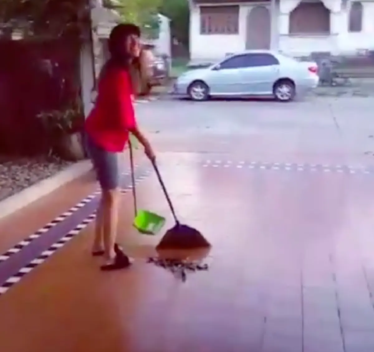 โมเม้นท์สุดน่ารัก! “เสธ.ต๊อด” แซวภรรยา “แก้ว อภิรดี” สาวใช้คนใหม่ของบ้าน