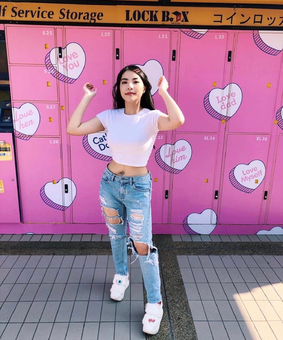 ส่องภาพคู่หวาน บอส ชนกันต์ พระเอกเอ็มวีและหนุ่มรู้ใจของ วันเดอร์เฟรม