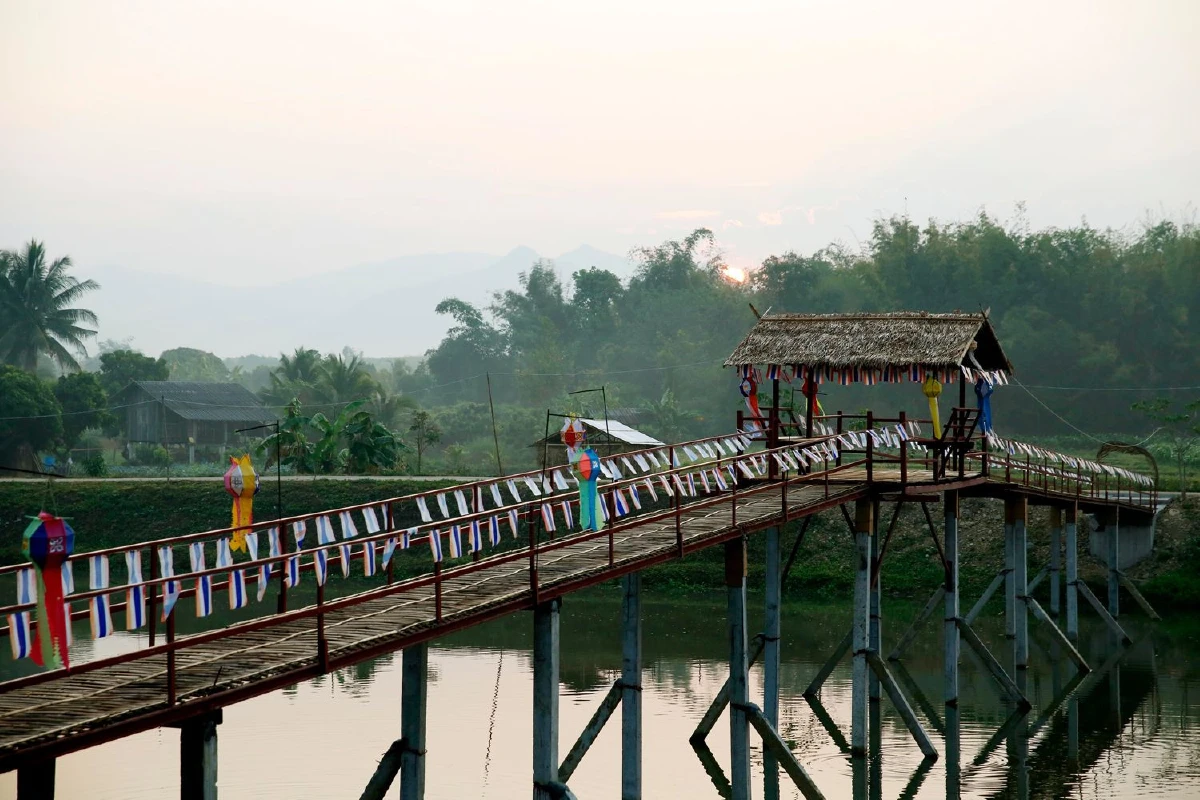 ฟังเสียงเงียบไพเราะ เดินเลาะ ‘ภูซาง’