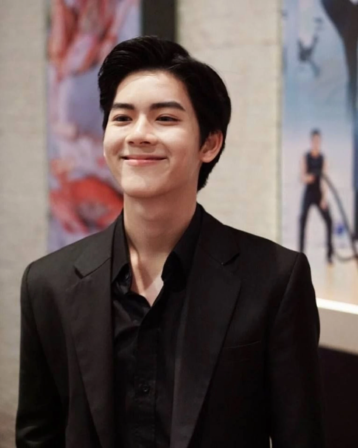 ลุคนี้เอาใจไปเลย! ยอร์ช ยงศิลป์ หล่อเนี๊ยบงานดี..โตมาอย่างมีคุณภาพ