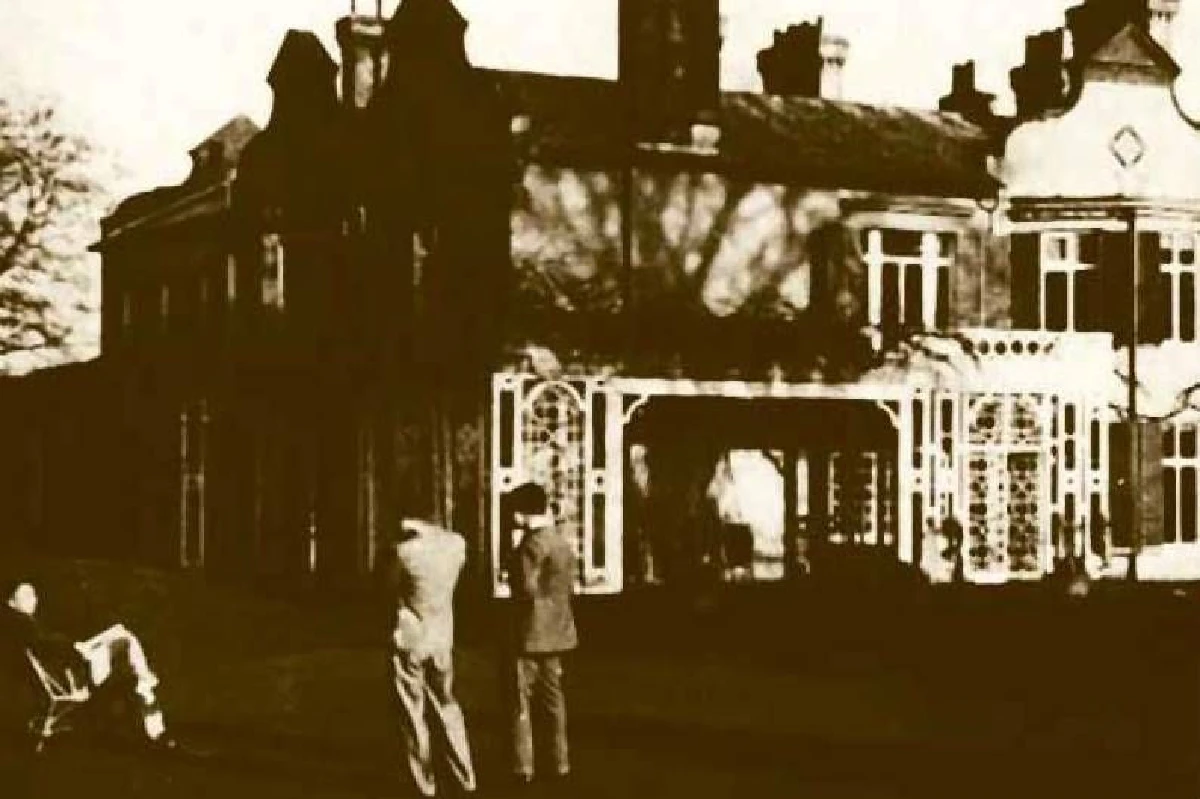 85 ปี "ราชันผู้สละราชย์"