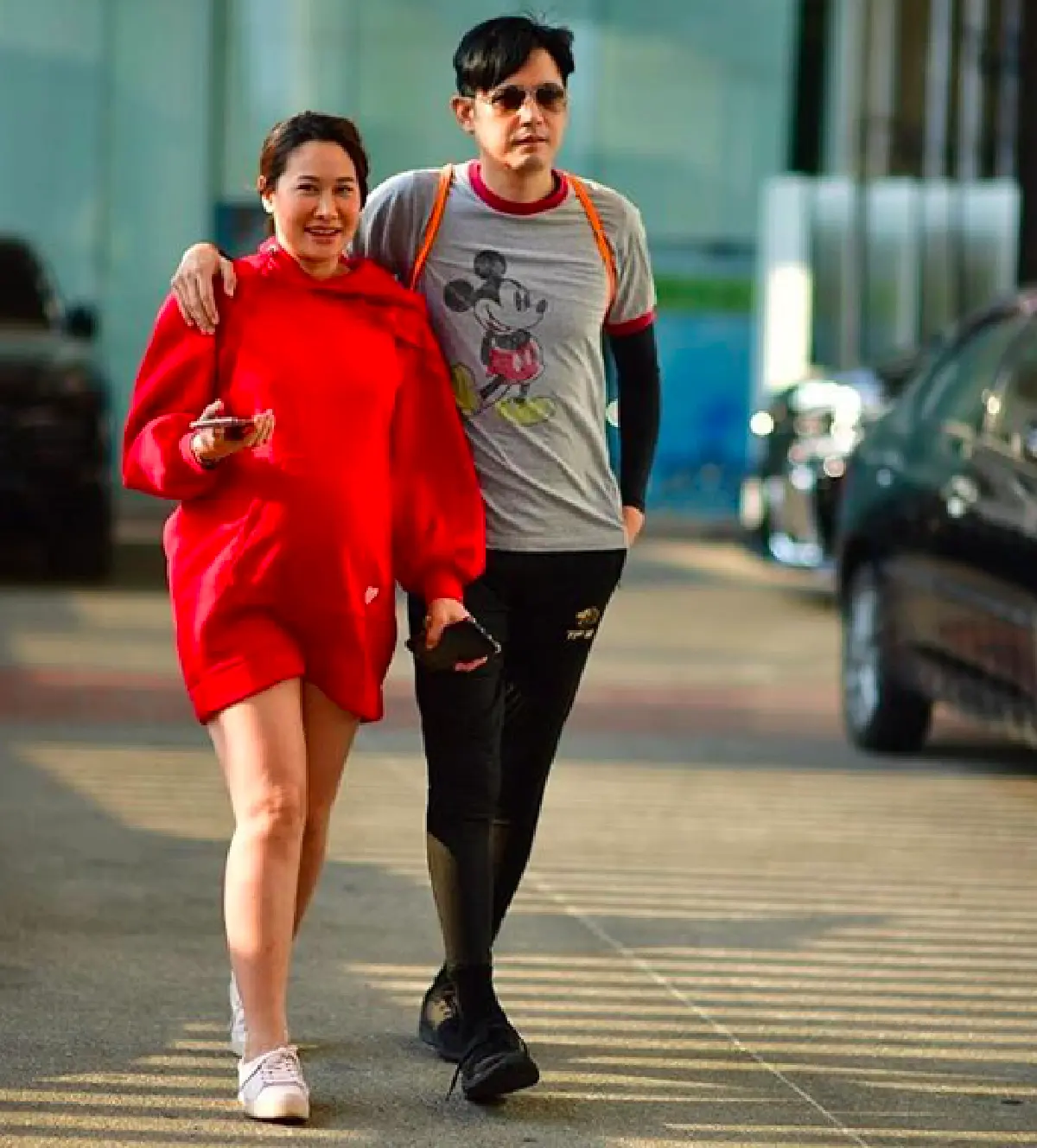 รวมคลิป “ติ๊ก” ภรรยา "ศรราม” ท้องโต แต่ยังคงขยันออกกำลังกายท่ายาก