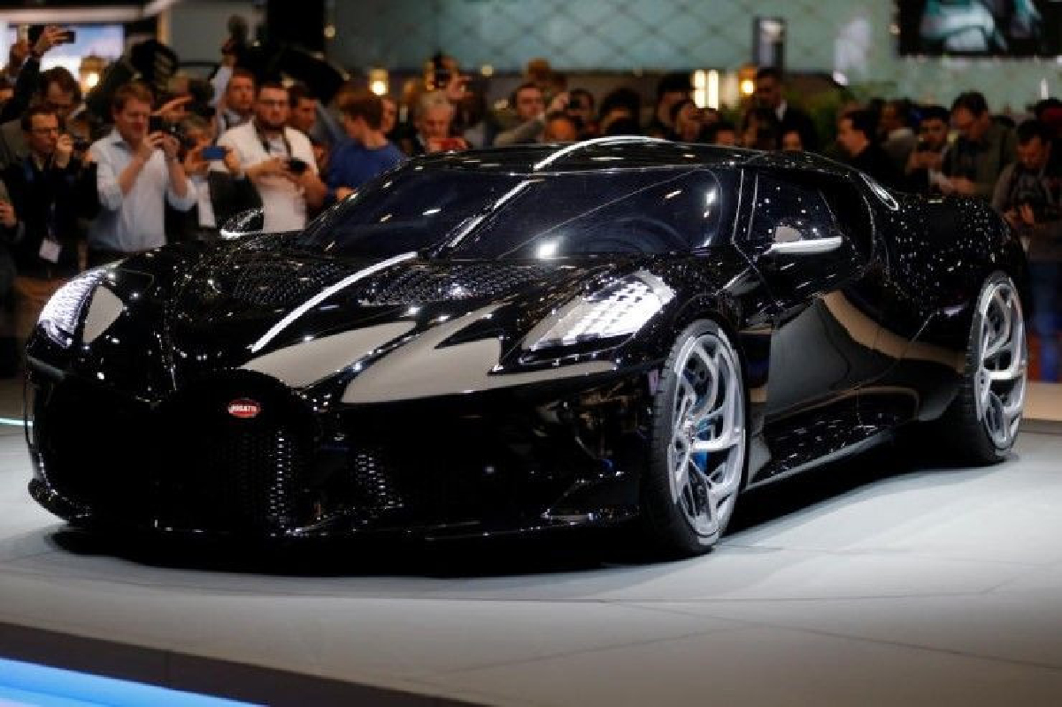 Bugatti Chiron รุ่นพิเศษขึ้นแท่นรถยนต์แพงสุดในโลกถึง 605 ล้านบาท Bugatti Chiron รุ่นพิเศษขึ้นแท่นรถยนต์แพงสุดในโลกถึง 605 ล้านบาท