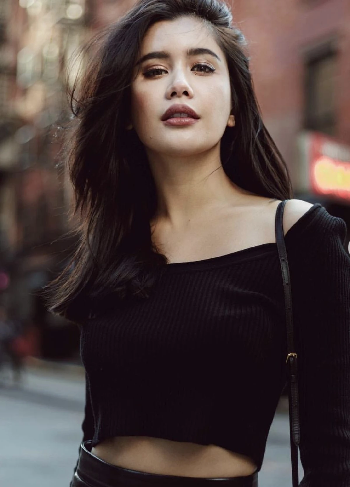 แฟชั่นท้าหนาวของ ปู ไปรยา เดินโพสท่าสวยเป๊ะอวดลุคปังในนิวยอร์ก