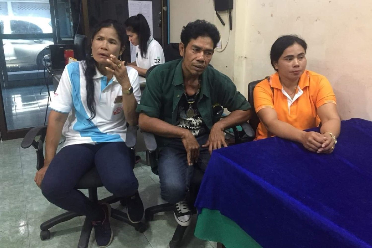 คดีร้องสอบผอ.ให้นักเรียนกินขนมจีนคลุกน้ำปลาไม่คืบ! คดีร้องสอบผอ.ให้นักเรียนกินขนมจีนคลุกน้ำปลาไม่คืบ!