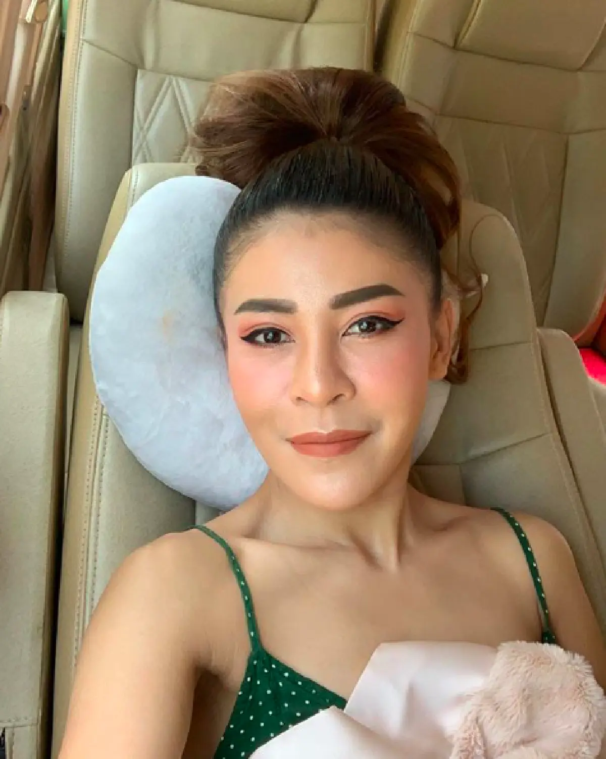 สวย..รวย..เก่ง “เป๊กกี้ ศรีธัญญา” ให้รางวัลตัวเอง ซื้อรถหรูด้วยเงินสด