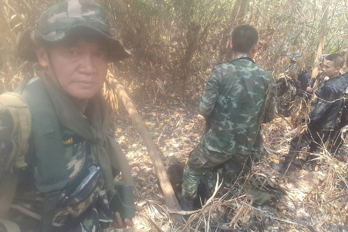 เจ้าหน้าที่ป่ายอดโดมลาดตระเวนเจอบึ้มขาขาด"ชัยวัฒน์"พร้อมดูแลผู้บาดเจ็บอย่างดีที่สุด เจ้าหน้าที่ป่ายอดโดมลาดตระเวนเจอบึ้มขาขาด"ชัยวัฒน์"พร้อมดูแลผู้บาดเจ็บอย่างดีที่สุด