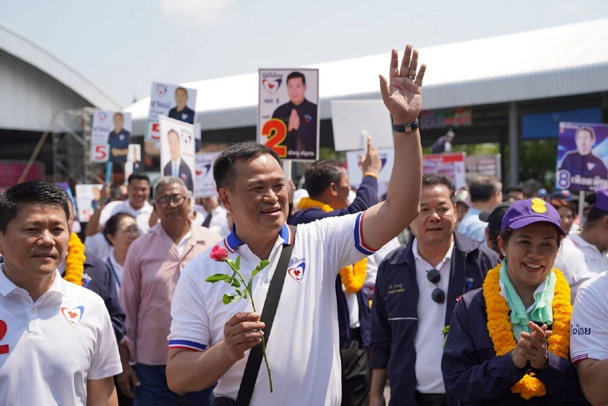 อนุทินช่วยลูกพรรคหาเสียงราชบุรีย้ำเป็นกลางปฎิเสธความขัดแย้ง