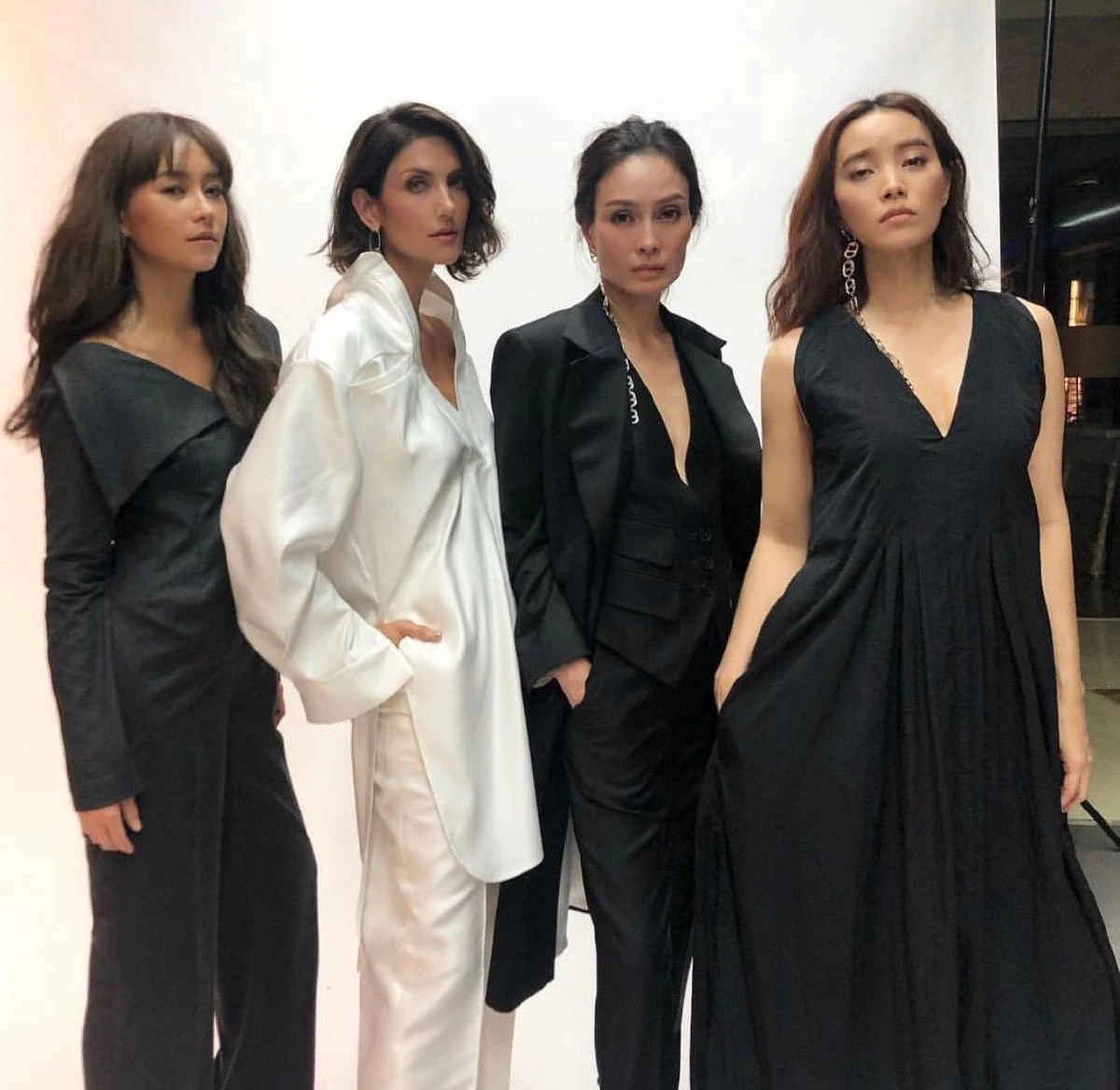 รวมนางแบบตัวแม่ ซินดี้-บี-อุ๋ม-ออแกน ประชันความเป๊ะบนรันเวย์สุดยิ่งใหญ่