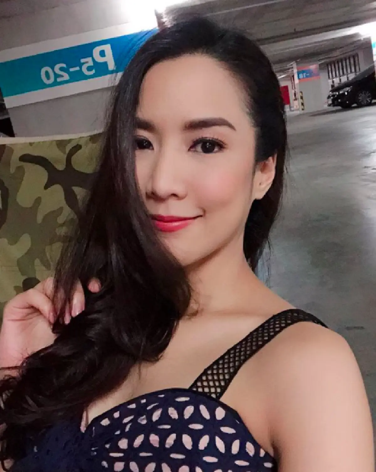 "ผู้จัดการจั๊กจั่น” เผยคลิปวินาทีทีมงานนักแสดง ช่วยสาวขับรถตกคูน้ำ จนออกมารอดปลอดภัย