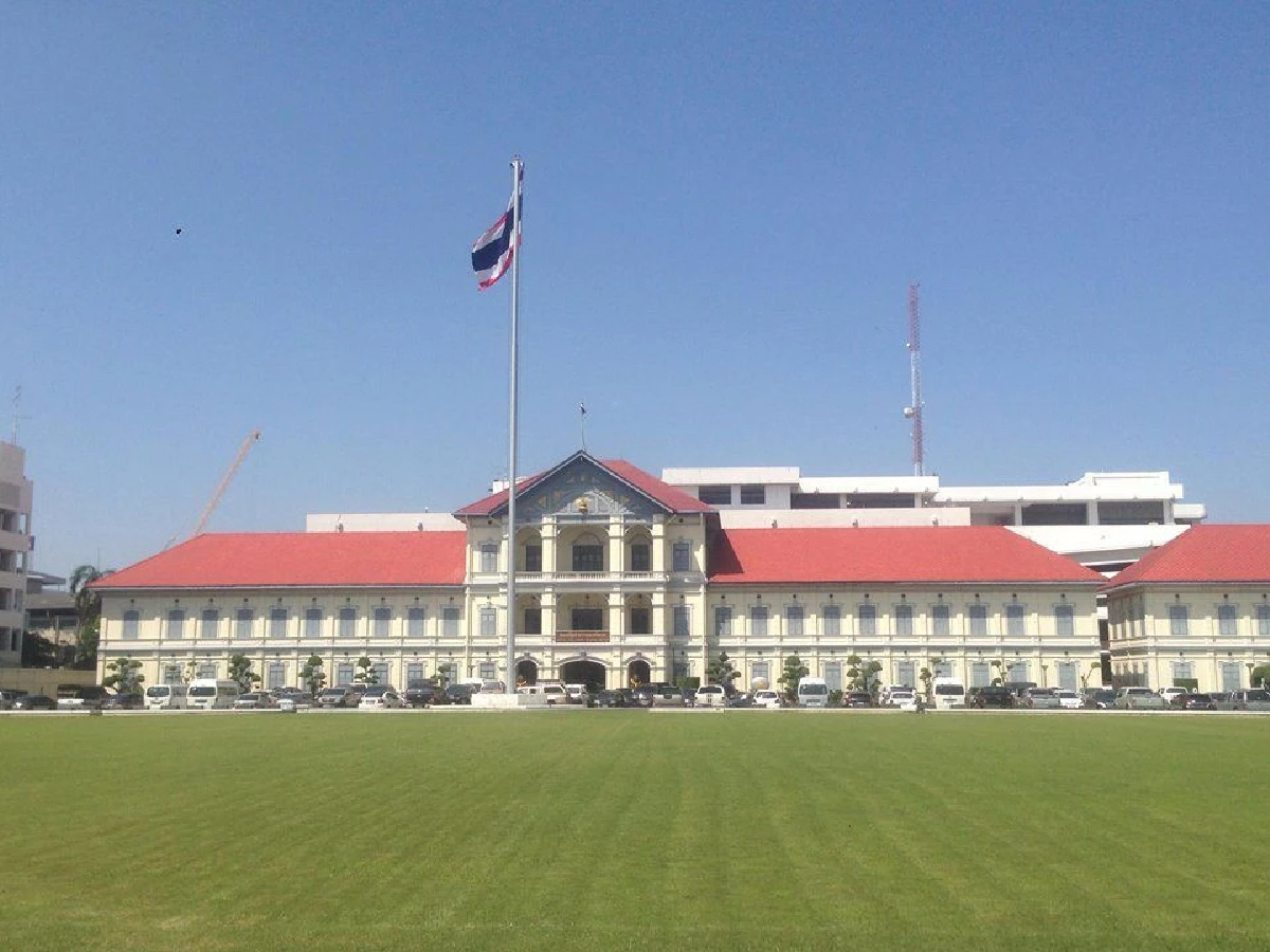 แรกหวานหลังกล้ำกลืน "กองทัพกับการเมือง" จากสายตานักข่าวสายทหารรุ่นเก๋า "ป้าแจ๋ว-อนุกูล"