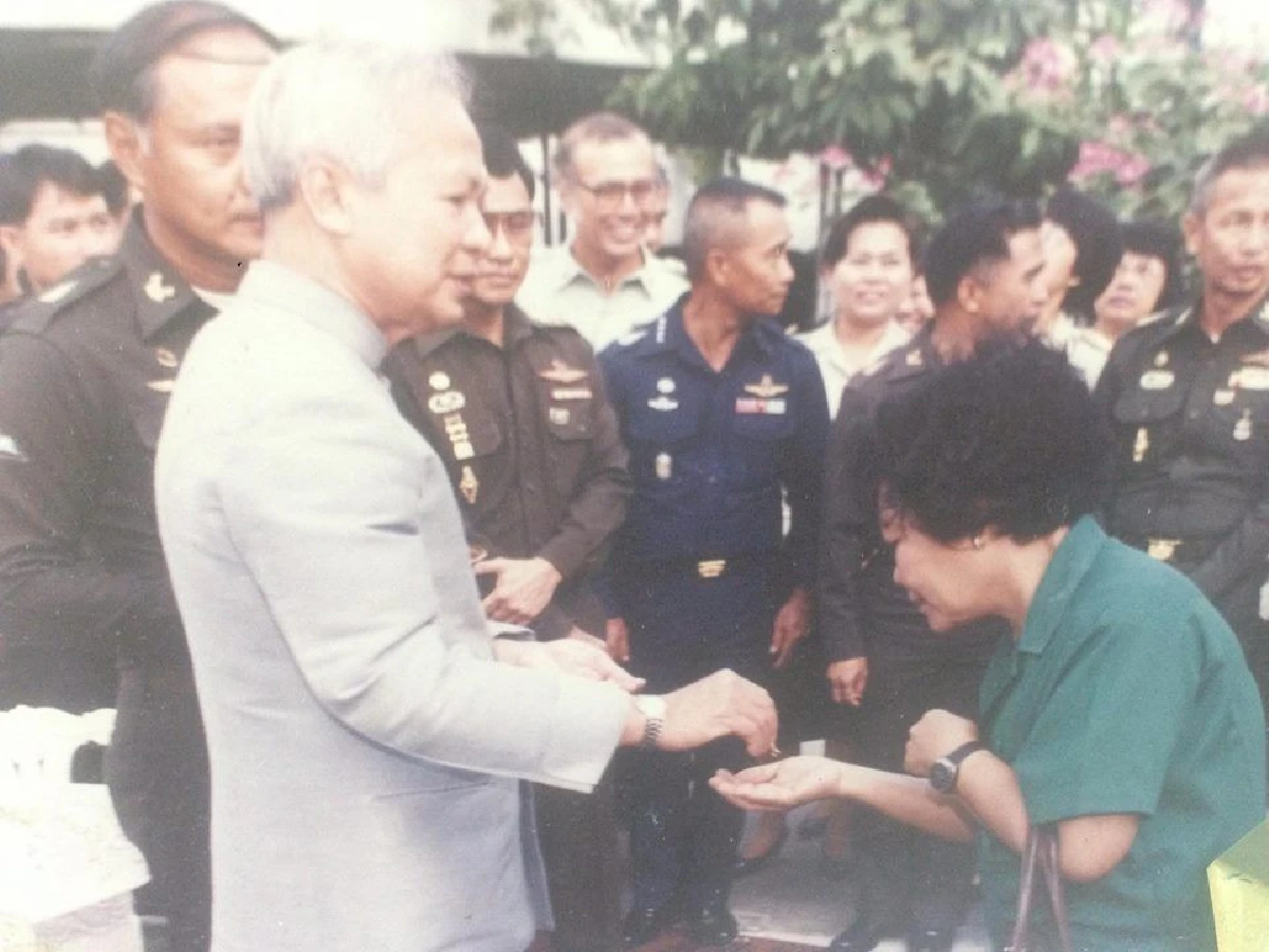 แรกหวานหลังกล้ำกลืน "กองทัพกับการเมือง" จากสายตานักข่าวสายทหารรุ่นเก๋า "ป้าแจ๋ว-อนุกูล"