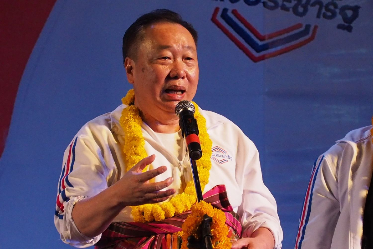 “สุชาติ” เซ็ง นอภ.ท่าตะเกียบ เบรกใช้สนามหน้าอำเภอตั้งเวทีปราศรัย “สุชาติ” เซ็ง นอภ.ท่าตะเกียบ เบรกใช้สนามหน้าอำเภอตั้งเวทีปราศรัย