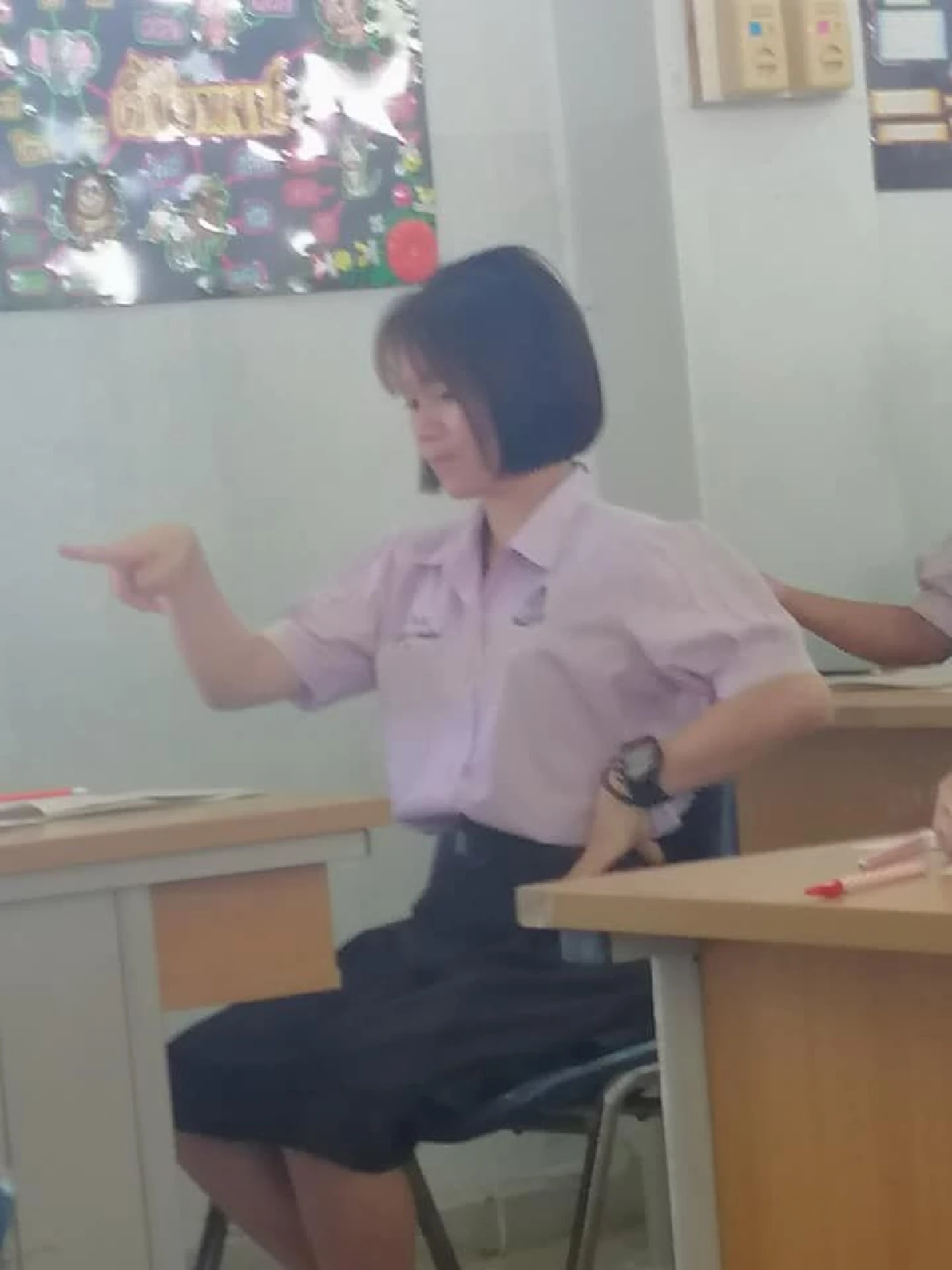 "เปิดภาพสุดน่ารัก" เมื่อเหล่านร.ต้องสอบข้อเขียนวิชานาฏศิลป์