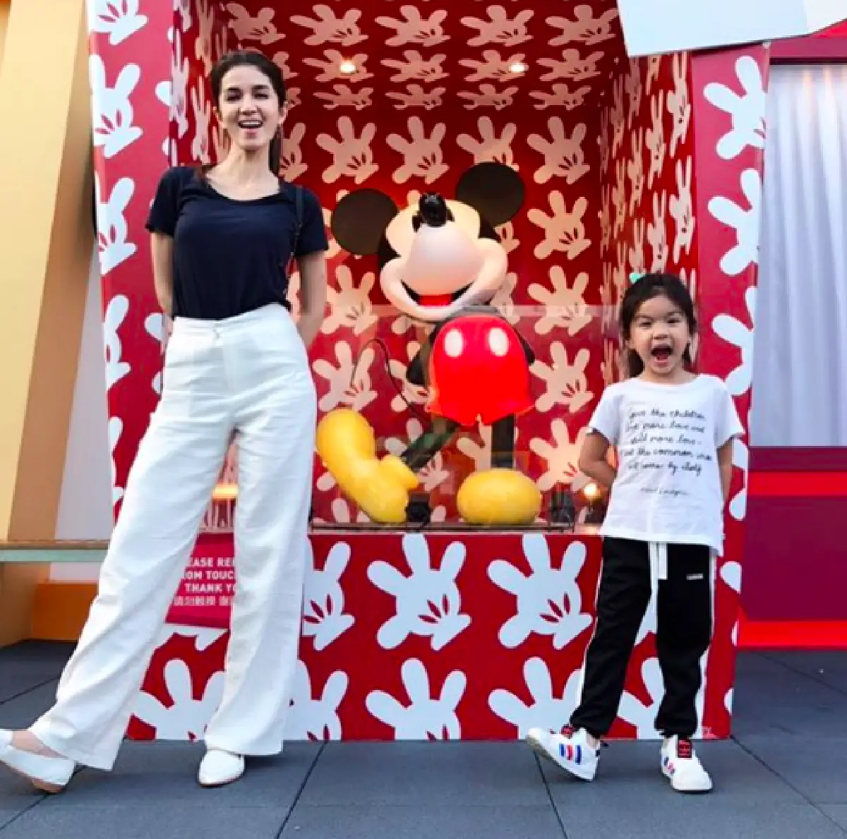 “โบว์ แวนดา” สานฝัน “พ่อปอ” รักษารถมินิให้ “น้องมะลิ” ไว้เป็นสมบัติจากพ่อ