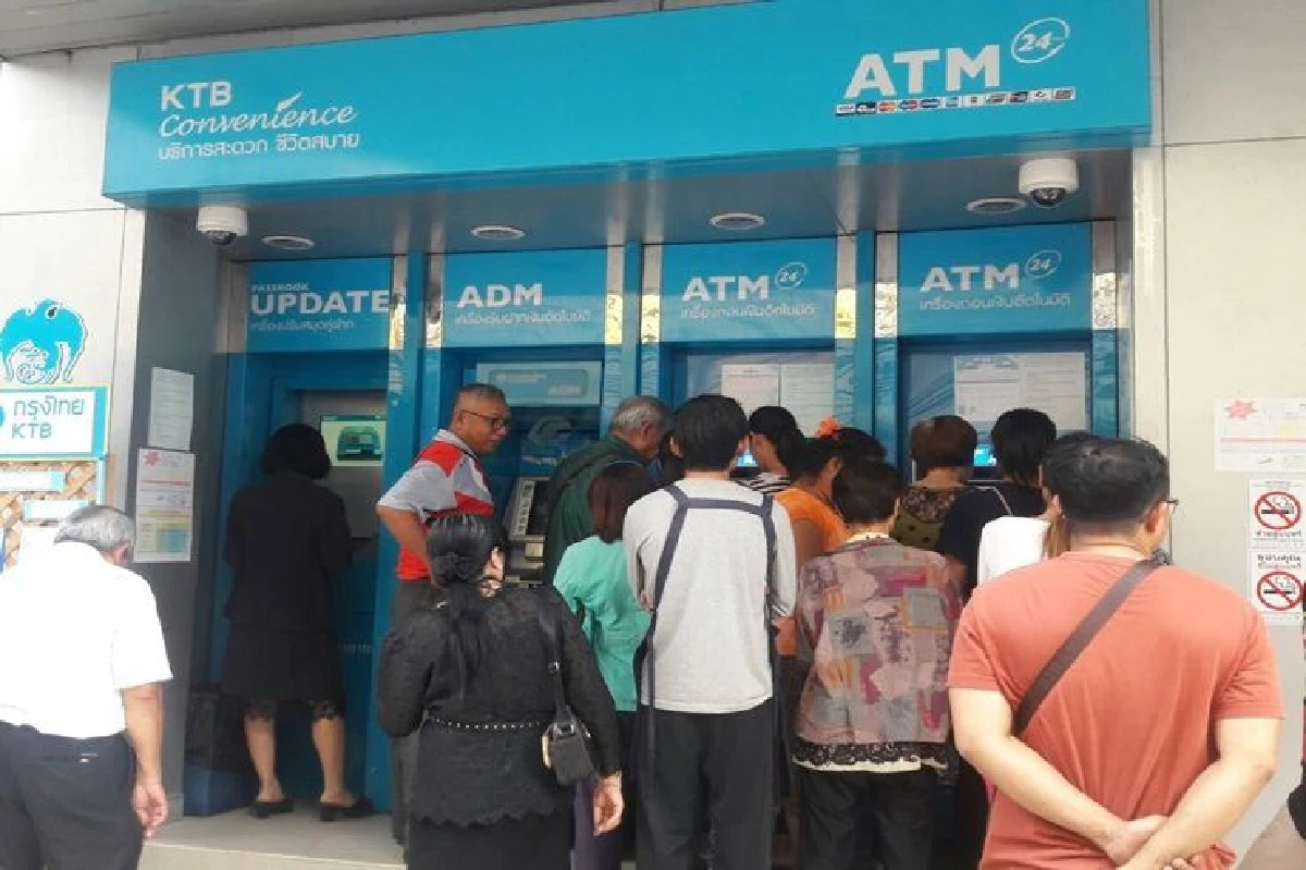 บัตรคนจนกระตุ้นศก.ฐานราก เงินสะพัดร้านค้าประชารัฐ