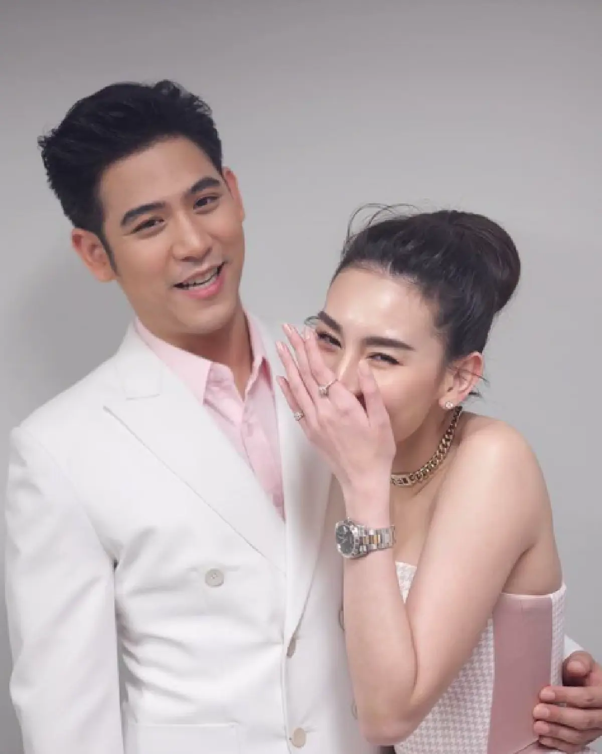 รูปดีๆ ทำไมไม่ลง!? “พอร์ช” อวดภาพหวานใจ "ดาว” พุงโผล่เหนือขอบกางเกง พร้อมแซว