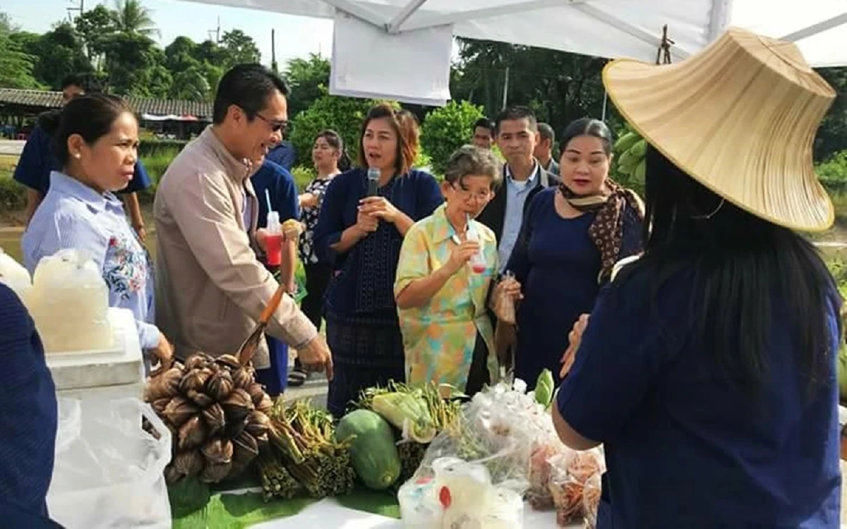 แหล่งอาหารปลอดภัย ตลาดสีเขียวหนองชุมพล เขาย้อย เพชรบุรี