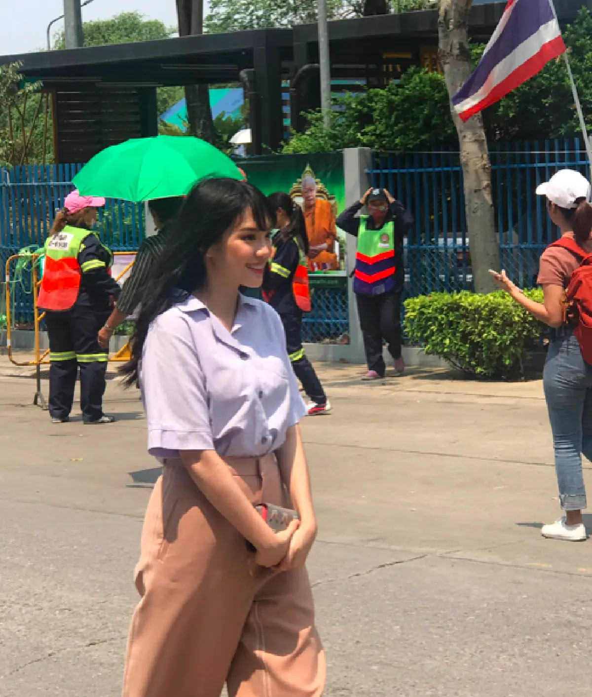 "เฌอปราง” อยากเห็นการเปลี่ยนแปลง ออกมาใช้สิทธิ์เลือกตั้งล่วงหน้าครั้งแรก