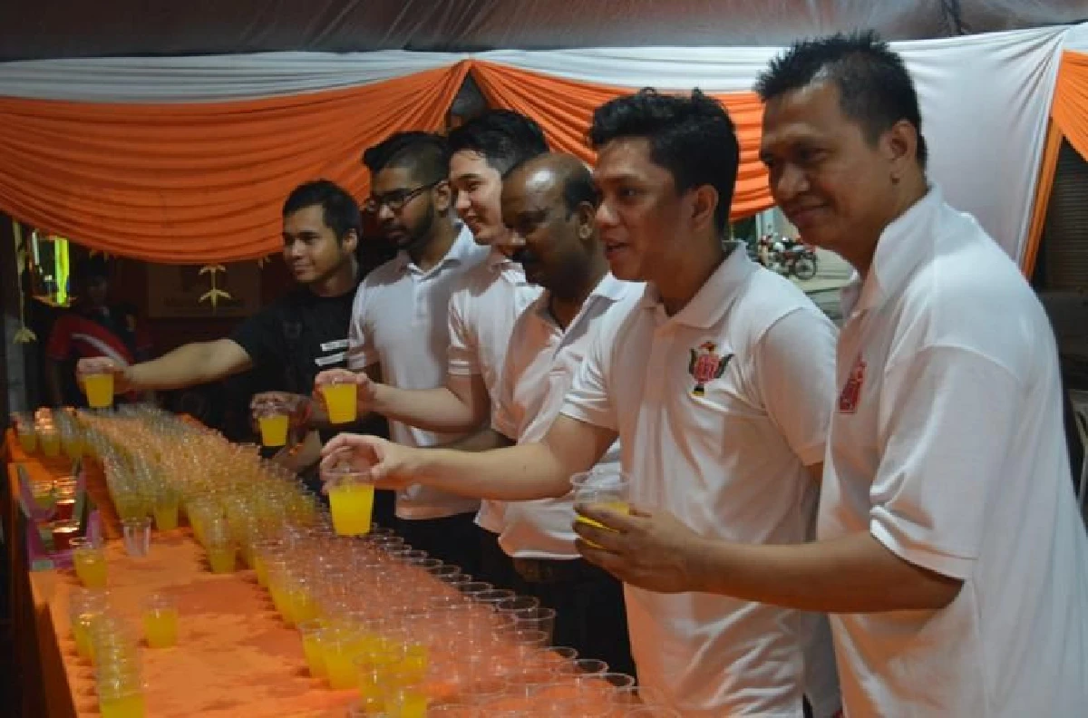 "ฟู้ดทรัค" เพื่อสังคม พลิกชีวิตผู้ด้อยโอกาสมาเลย์